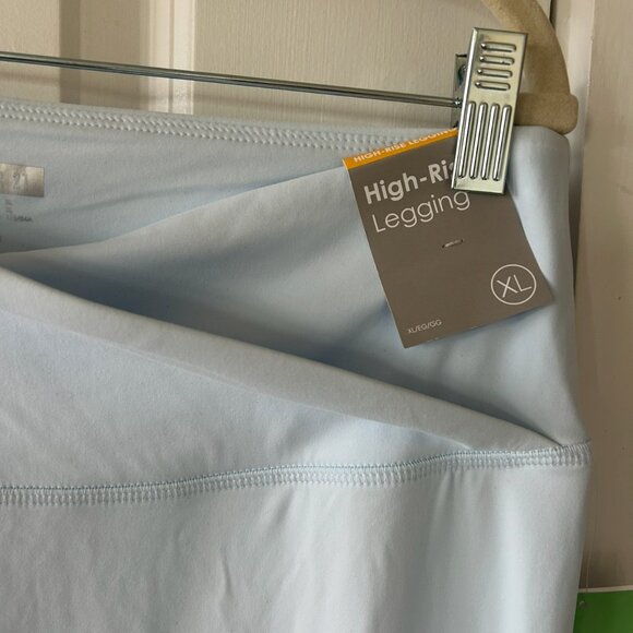 FOREVER 21 WORKOUT SET- UNWORN - Picture 10 of 13